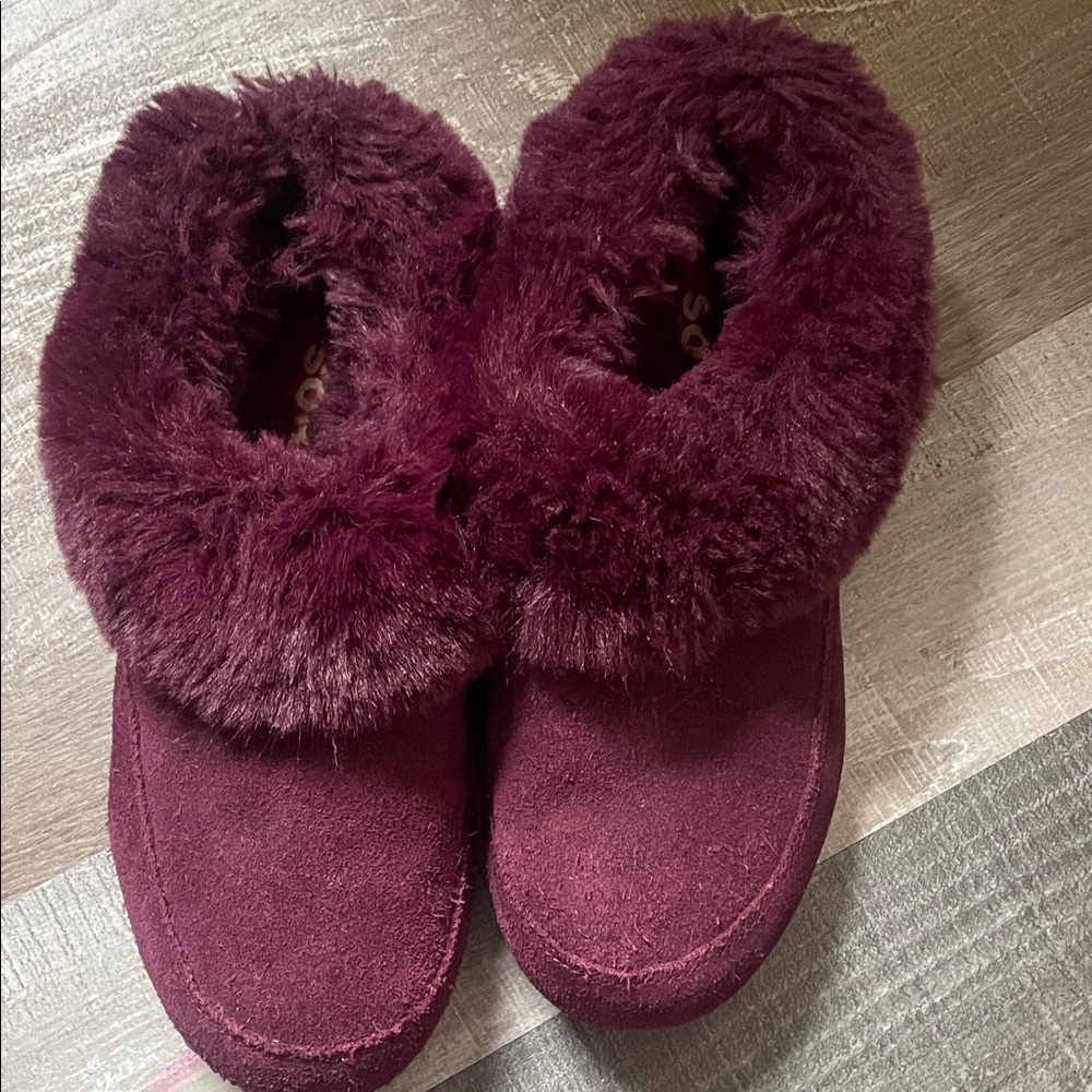 Sorel Burgundy Fur-Lined Women's Go Coffee Run slipper/Shoe